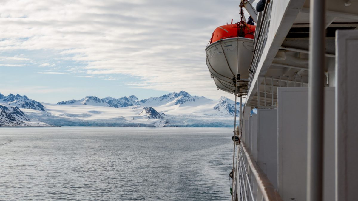 Embarquez pour une croisière polaire d’exception au cœur des glaces