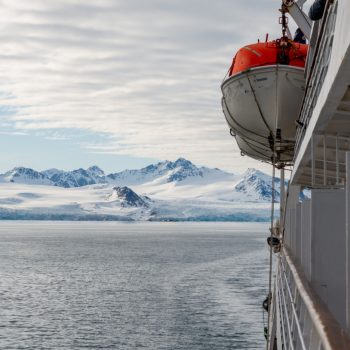 Embarquez pour une croisière polaire d’exception au cœur des glaces