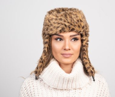 Chaleur et élégance : adoptez la chapka pour femme cet hiver